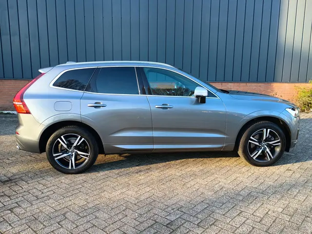 Volvo XC60 T5 AWD R-Design 2019 Benzine 4