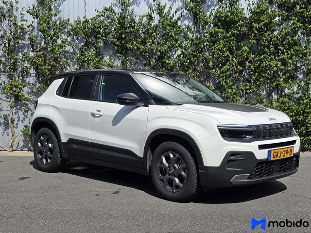 Jeep Avenger Summit 54 kWh 2024 Elektrisch 11