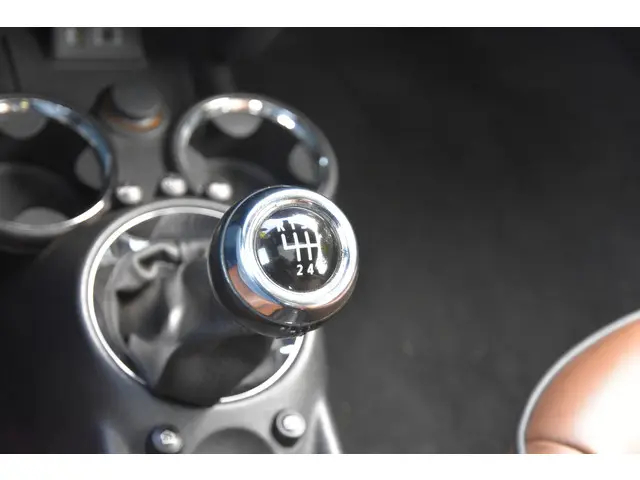 MINI Cooper Mini 1.6 Chili Final Edition 2014 Benzine 13