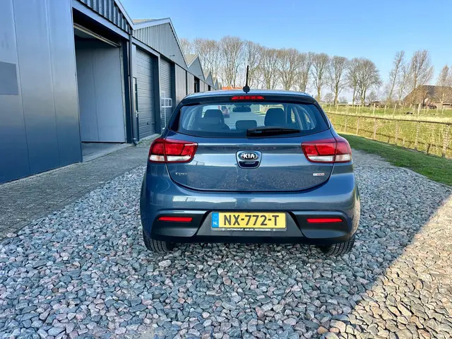 Kia Rio 1.0 TGDI ComfortPlusLine Navigator 2017 Benzine 9