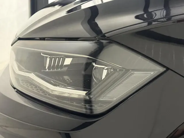 Volkswagen Polo 1.0 TSI R-LINE 2019 Benzine 19