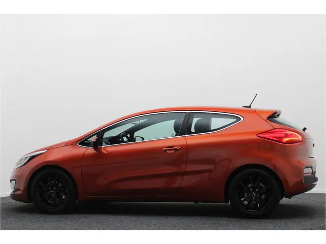 Kia pro_cee'd 1.6 GDI Business Pack 2013 Benzine 15