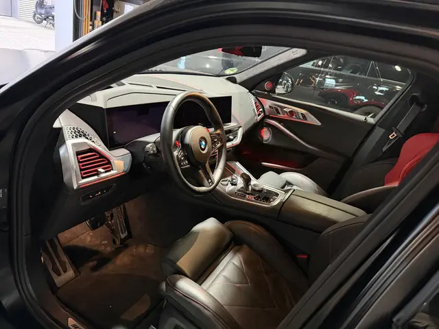 BMW XM PHEV Label Red 30 kWh 2024 Hybride Benzine 9