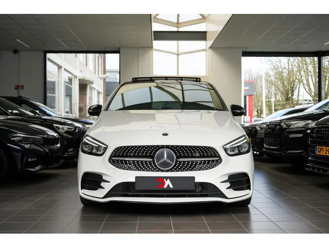 Mercedes-Benz B-Klasse 200 AMG 2019 Benzine 4