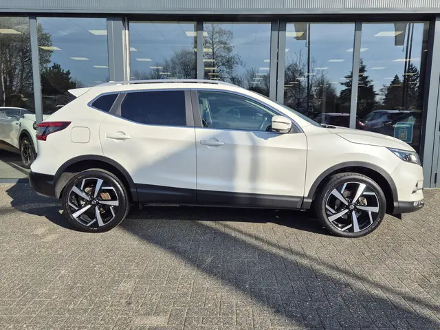 Nissan QASHQAI 1.3 DIG-T Tekna 2021 Benzine 18