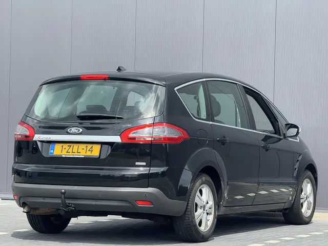 Ford S-Max 1.6 EcoBoost Platinum 2015 Benzine 15