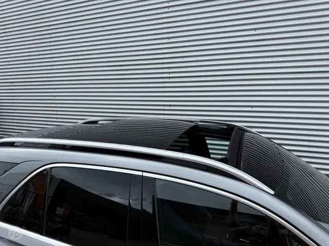 Mercedes-Benz GLE 300 d 4MATIC Premium 2019 Diesel 43