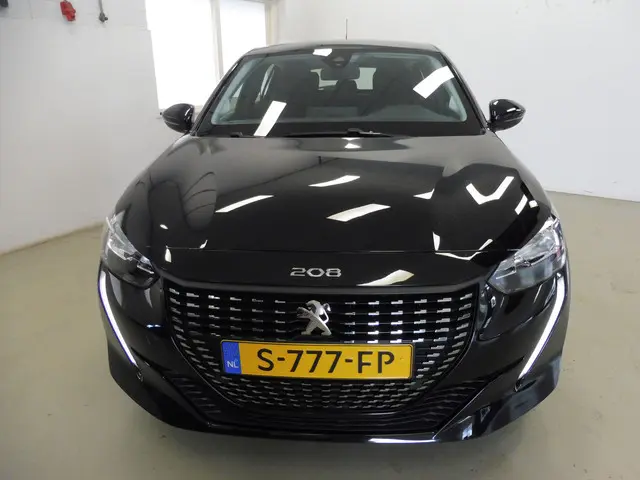 Peugeot 208 1.2 PureTech Active 2023 Benzine 16