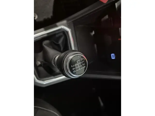 Dacia Sandero Stepway 1.0 TCe 90 Comfort 2023 Benzine 24