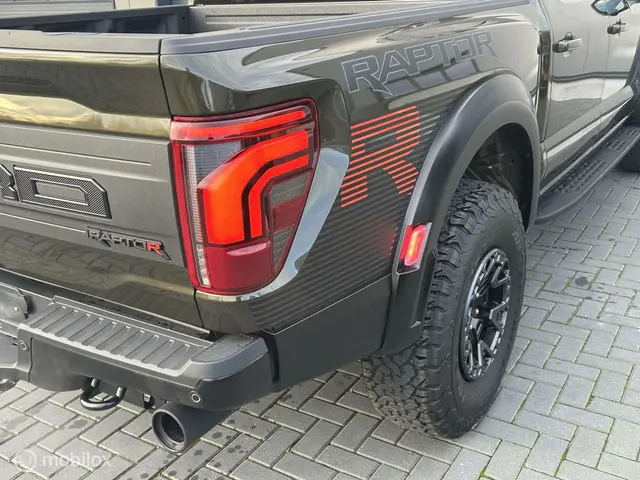 Ford F-150 USA Raptor R 5.2 V8 Supercharged 2024 Benzine 12