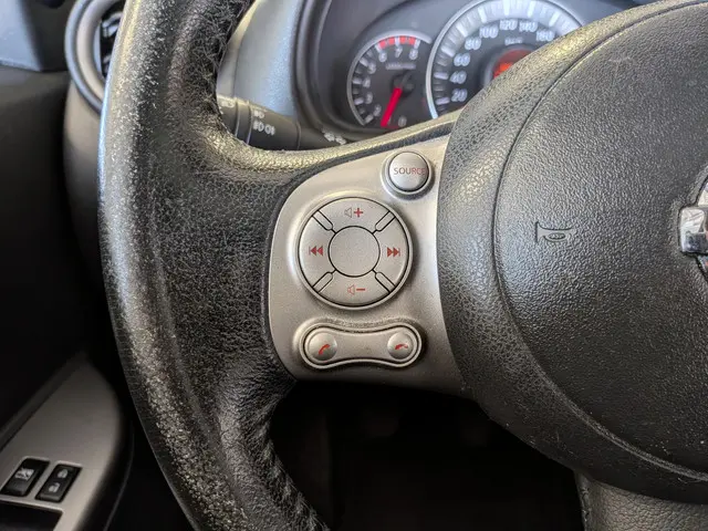 Nissan Micra 1.2 DIG-S Tekna 2013 Benzine 11