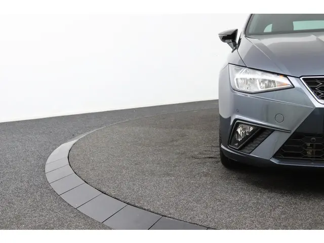 SEAT Ibiza 1.0 TSI FR Business Intense 2020 Benzine 28