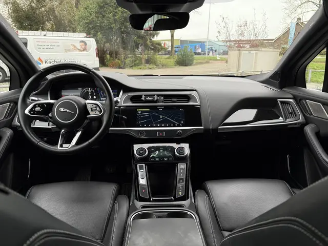 Jaguar I-PACE Aut. EV400 4WD HSE 90kWh 2018 Elektrisch 18