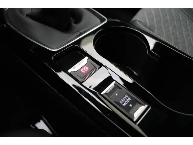 Peugeot 2008 1.2 PureTech 100 Allure 2024 Benzine 21