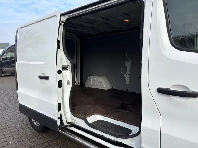 Nissan NV300 2.0 dCi 145 L2H1 AUTOMAAT 2021 Diesel 10