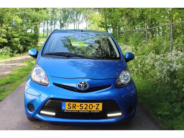 Toyota Aygo 1.0 VVT-i Comfort *LED *AIRCO 2013 Benzine 8