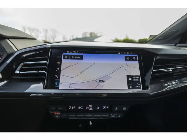 Audi Q4 e-tron 35 S edition 55 kWh 2022 Elektrisch 27