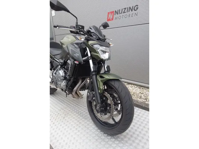 Kawasaki Z650 ABS 2018 Benzine 6