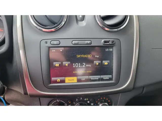 Dacia Logan MCV 0.9 TCe Prestige 2014 Benzine 16