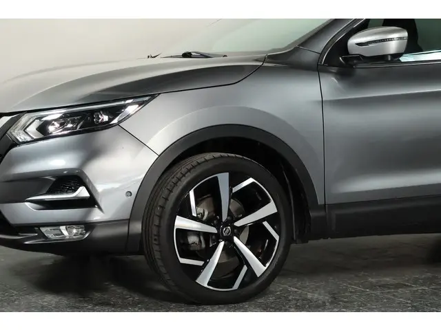 Nissan QASHQAI 1.3 DIG-T Tekna + 2020 Benzine 28