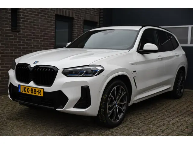 BMW X3 xDrive30e High Executive 2022 Hybride Benzine 20