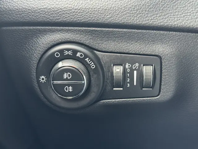 Jeep Compass 1.4 MultiAir Longitude 2018 Benzine 28