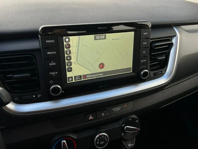 Kia Stonic 1.0 T-GDi DynamicLine 2019 Benzine 6