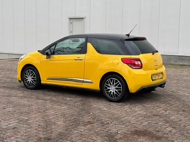 Citroën DS3 1.6 VTi So Chic 2013 Benzine 3