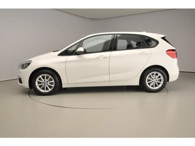 BMW 2 Serie Active Tourer 216i 2018 Benzine 3