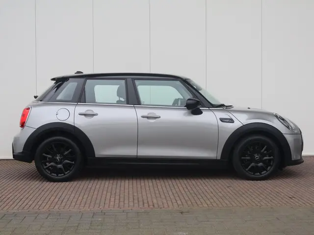 MINI Cooper Mini 1.5 Camden Edition 2023 Benzine 5