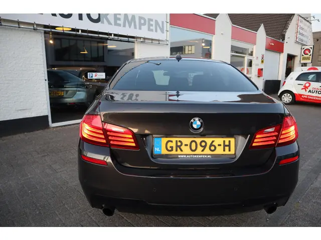 BMW 5 Serie 520i EXECUTIVE 2013 Benzine 26