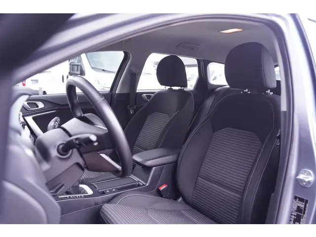 Kia Ceed Sportswagon 1.0 T-GDi DynamicLine 2022 Benzine 30