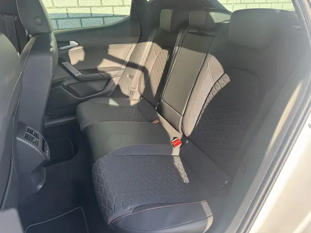 SEAT Leon 1.4 TSI eHybrid PHEV FR 2022 Hybride Benzine 7