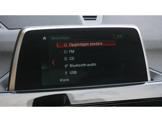 BMW X1 sDrive18i 140pk High Executive 2019 Benzine 35