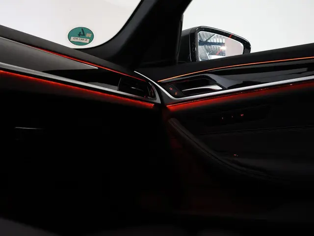 BMW 5 Serie 540i M-SPORT 2022 Benzine 23