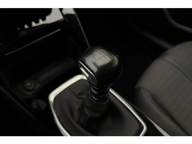 Peugeot 208 1.2T Allure 2020 Benzine 19