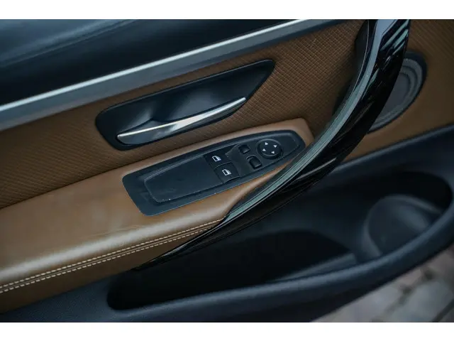 BMW 4 Serie Coupé 428i High Executive 2015 Benzine 14