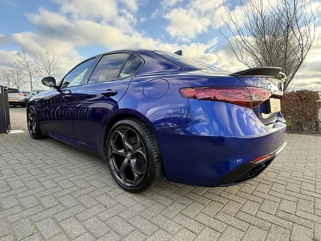 Alfa Romeo Giulia 2.0 T Veloce 2021 Benzine 16