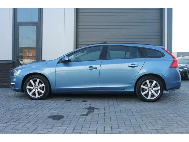 Volvo V60 2.0 D3 Ocean Race 2016 Diesel 5