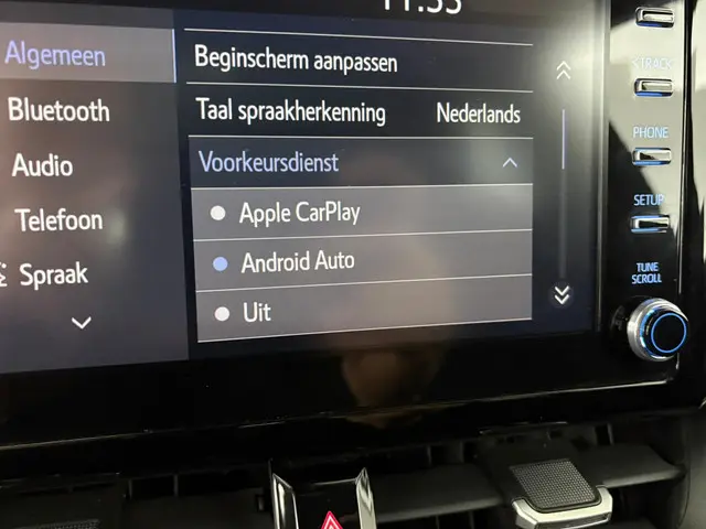 Toyota Corolla 2.0 Hybrid Dynamic 2019 Hybride Benzine 18