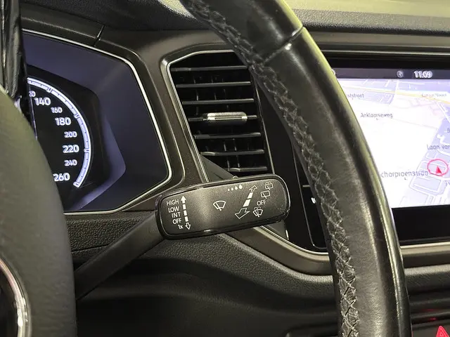 Volkswagen T-Roc 1.5 TSI Sport 2019 Benzine 26