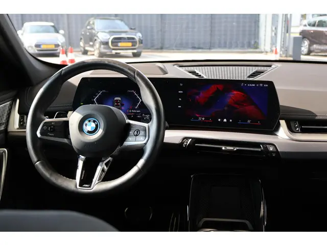 BMW X1 xDrive30e 2024 Hybride Benzine 10