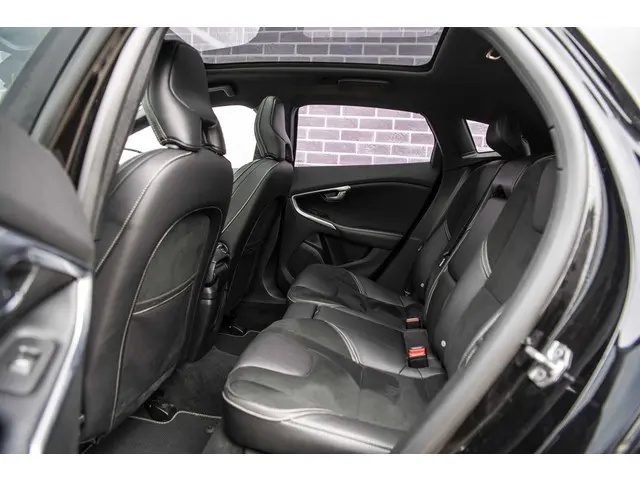 Volvo V40 1.5 T3 Polar+ Sport 2019 Benzine 7