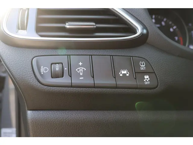 Hyundai i30 1.0 T-GDI Premium N-Line 2019 Benzine 18