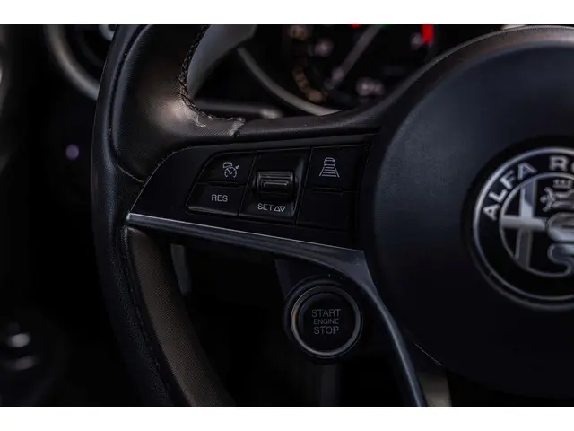 Alfa Romeo Giulia 2.0 T 280pk AWD Veloce 2019 Benzine 30