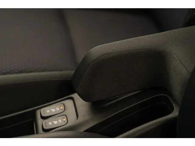 Honda Jazz 1.3i VTEC COMFORT 2020 Benzine 24