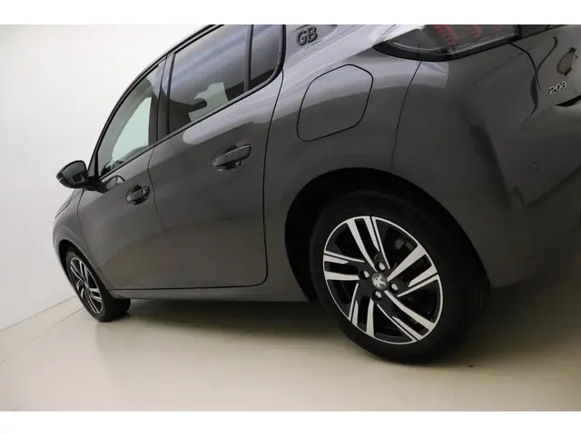 Peugeot 208 1.2 PureTech Allure 2022 Benzine 16