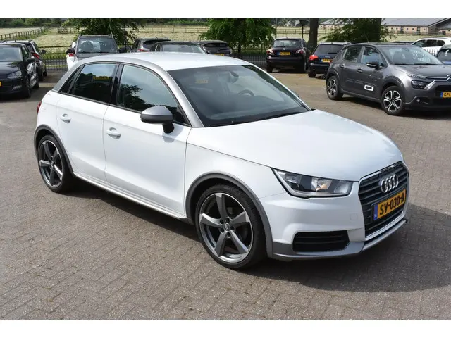 Audi A1 Sportback 1.0 TFSI Active 2018 Benzine 33