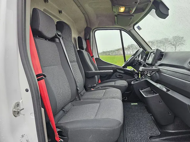 Renault Master 2.3 2024 Diesel 7