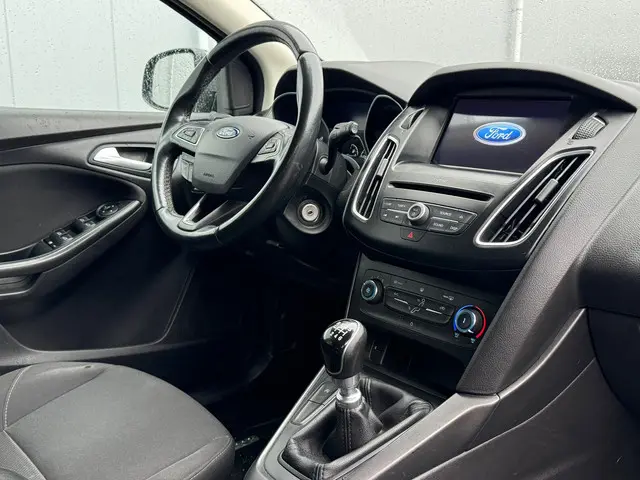 Ford Focus Wagon 1.5 TDCI Trend Edition 2016 Diesel 9